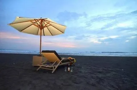 Dampati Hotel